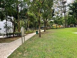 Blk 285A Toh Guan Road (Jurong East), HDB Executive #445588701